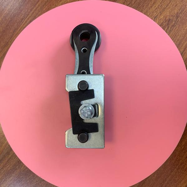 Monforts Stenter Machine Spare Parts Chain Link Steel Material Zinc Plating Peek Material Bush