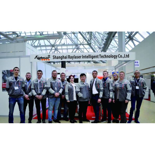 3000 Вт лазерная режущая машина для металла из нержавеющей стали