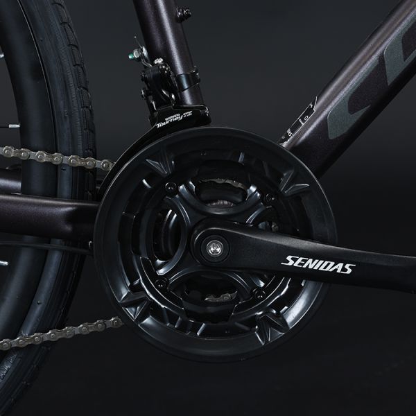 Vélo d'aventure 700*35C avec pédale ordinaire et fourche en aluminium