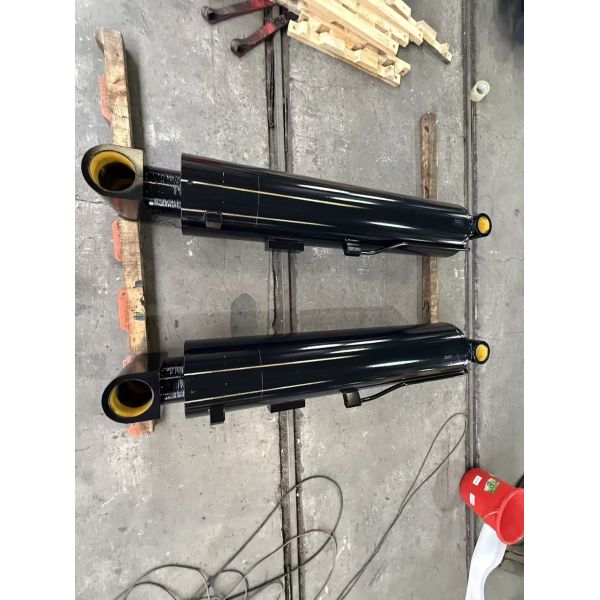 High Tonnage Hyd Cylinders Hard Chrome Plated Steel 1500mm Stroke 200mm Barrel Diameters