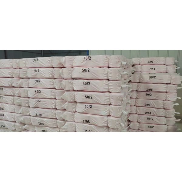 Hilado teñido poliéster verde 50/2, Eco - el poliéster amistoso torció buena uniformidad del hilado