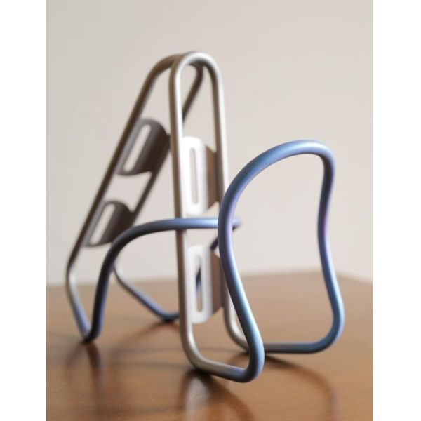 Lightweight Titanium Alloy Bike Water Bottle Holder For Outdoor Sports