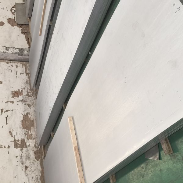 SUS630 S17400 Осадковое отверждение Плита из нержавеющей стали Q+T с тепловой обработкой H900 HRC40