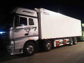 ディーゼル燃料型 冷蔵庫 半トレーラー 30T 負荷容量