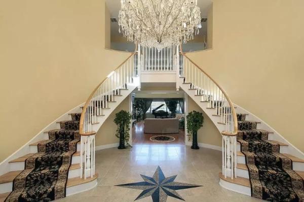 Curved Cast Iron Stair Railing Ornamental Wrought Iron Component Black
