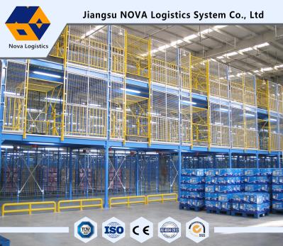 O pó revestiu o multi sistema do racking da série