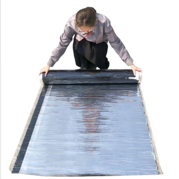 1.2mm-4.0mm Bitumen Self Adhesive Sheet Membrane , Bitumen Roll For Waterproofing