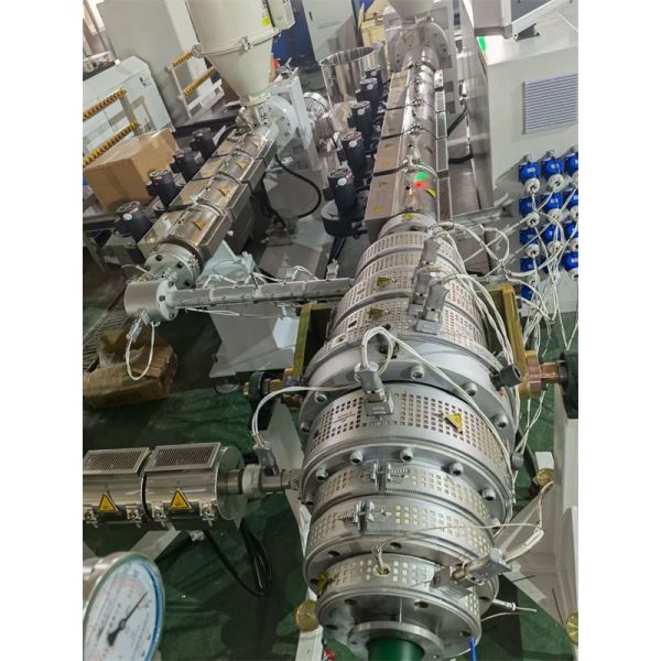 Нержавеющая сталь Пластиковая линия водоснабжения, Пластиковая труба экструзионная машина