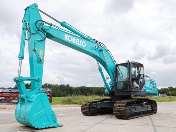 Excavateur hydraulique à turboréacteur Kobelco SK220