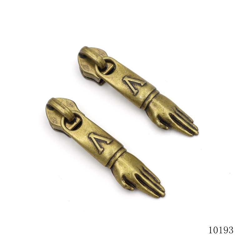 Hand Shape Zipper Pull Charm Matte Antique Brass Zipper Pull OEM ODM