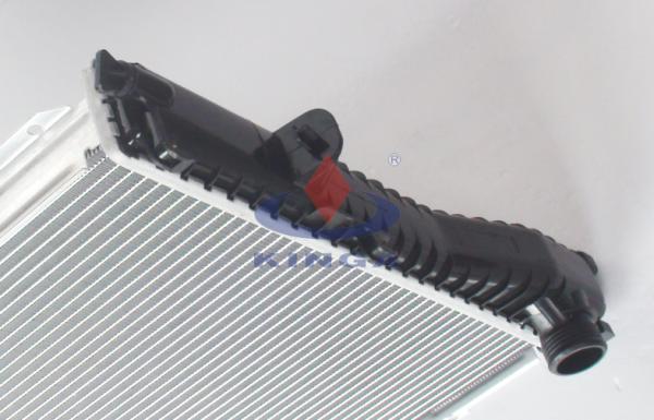 32mm Thickness , 535 / 540 / 735 / 750i 1997 MT BMW Radiator Replacement OEM 1702969