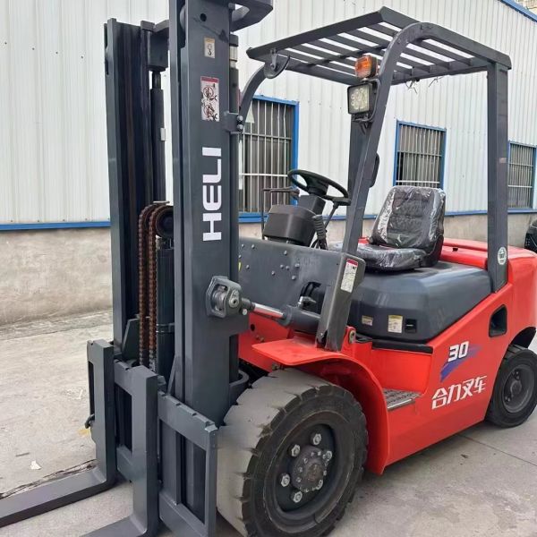 Used Heli 3t Diesel Forklift 3 Stages 2.5ton 3ton 3.5t 4t 5t 16t 30t Forklifts