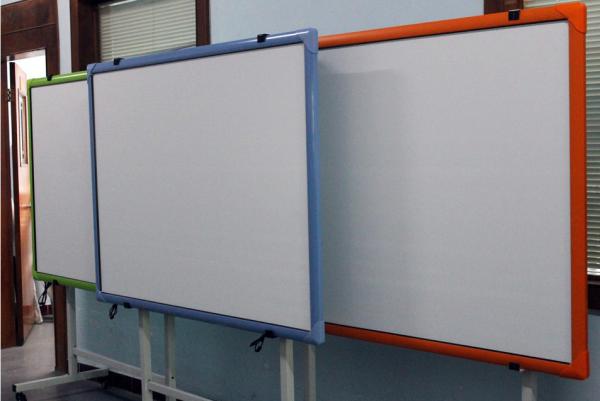 82 OEM 3 Year Warranty Multi Touch Smart Board USB IWB IR Interactive Whiteboard for Te