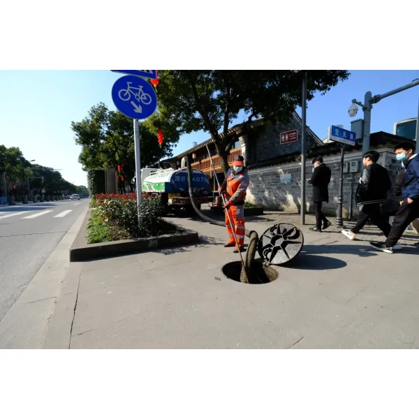 8600L Large Capacity Vacuum Sewage Suction Truck