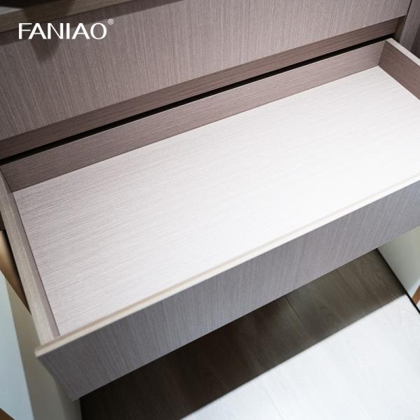 Guarda-roupa de quarto personalizado de estilo francês cinza com alças de porta de vidro