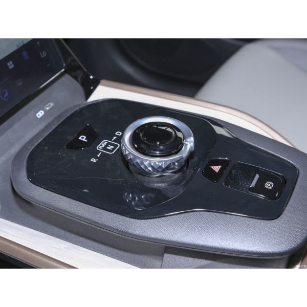 Максимальная скорость 160 км/ч 2023 Toyota Bz3 Электромобиль с дальностью 517 км и Elite PRO Пакет