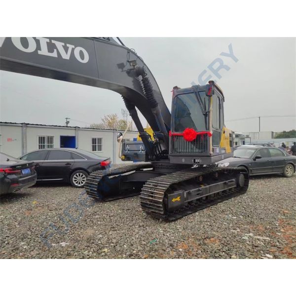 Hot Sale Reliable Used Crawler VOLVO EC210 Excavator with 0.9 Bucket Capacity Excavator for Construction