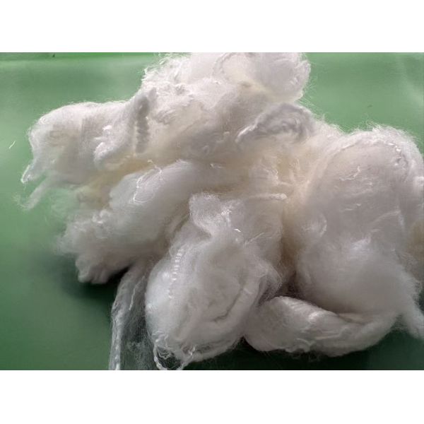Raw Whit , 1.5D×38mm , Acrylic Fibers Wool Like Touch With Excellent Color Fastness For Spinning