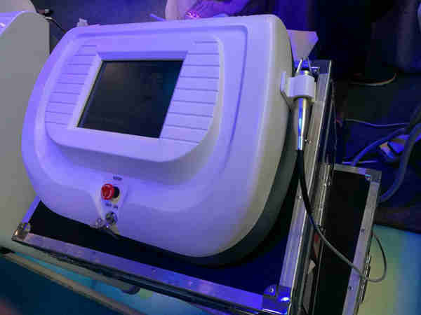 New best vein removal 980nm Diode Laser FM-980 facial mole removal