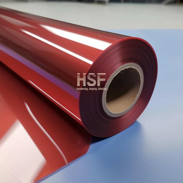 Une couche de film MOPP rouge translucide de 80 μm, destinée à l'emballage alimentaire, à la stratification, aux étiquettes de rubans, aux applications industrielles,