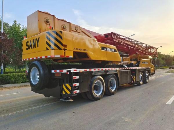 Used CRANE  SANY 80TON ZOOMLION 100ton 90ton  low price good condition 90% new,made in china