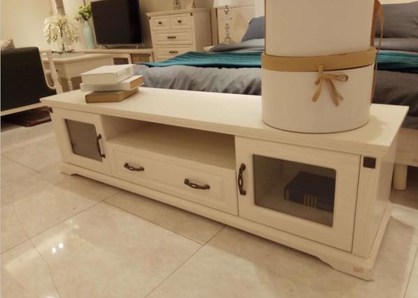 White Color European Contemporary Furniture TV Entertainment Unit With Three Drawers