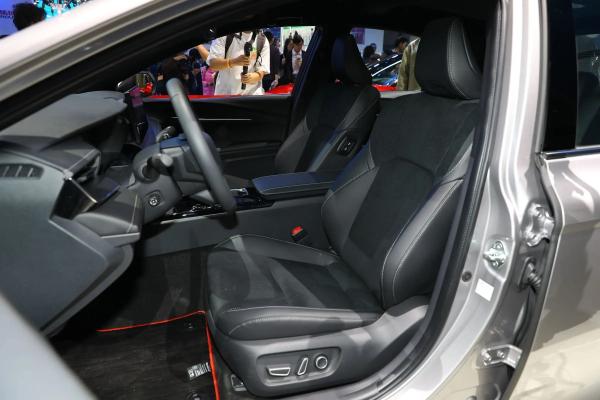 72kw Combined Maximum Power Toyota Camry 2024 Hybrid Gasoline Petrol Luxury Electric EV Sedan Car