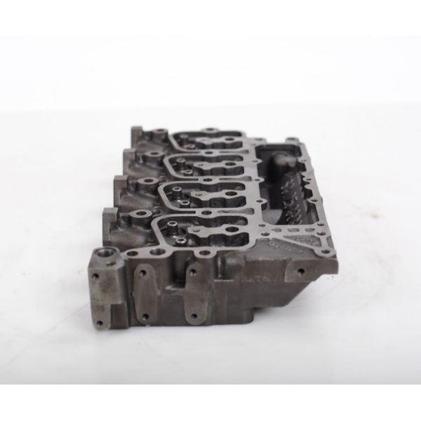 3919357 4BT Engine Parts Cylinder Head For Cummins PC120-6