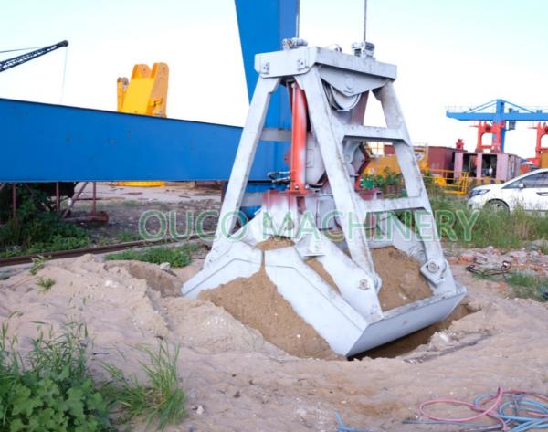 Q345B Steel Wireless Remote Control Clamshell Grab Bucket 4CBM