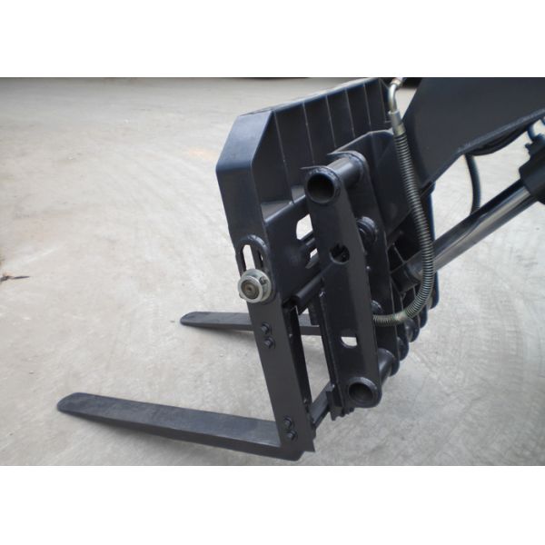 Transporting Luggage Handle Telescopic Boom Forklift Loader 4 Ton Rated Capacity ISO / CE