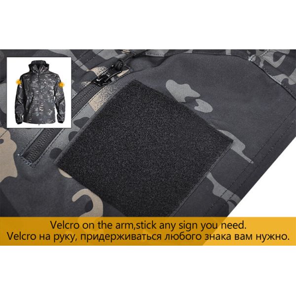 Soft Shell Custom Outdoor Clothing , Mens Tactical Jacket Heat Preservation Thermal Fleece