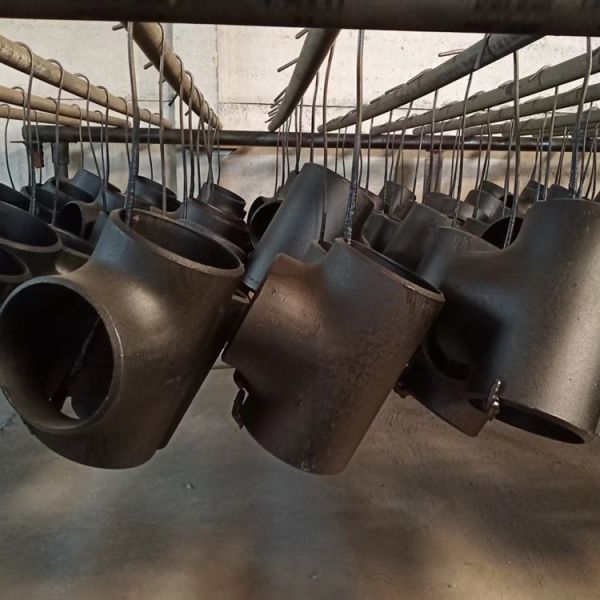 ASME/ANSI B16.9 Углеродистые стальные чашки MOQ 1 шт. Деревянные чехлы