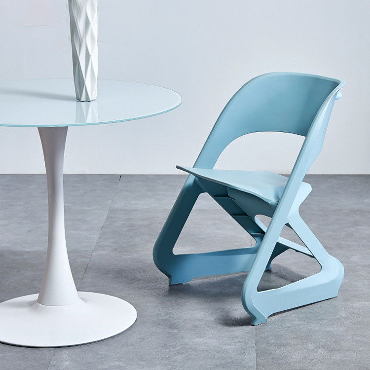 Simple Modern Stackable Plastic Cafe Chairs for Nordic Morden Outdoor Leisure Balcony