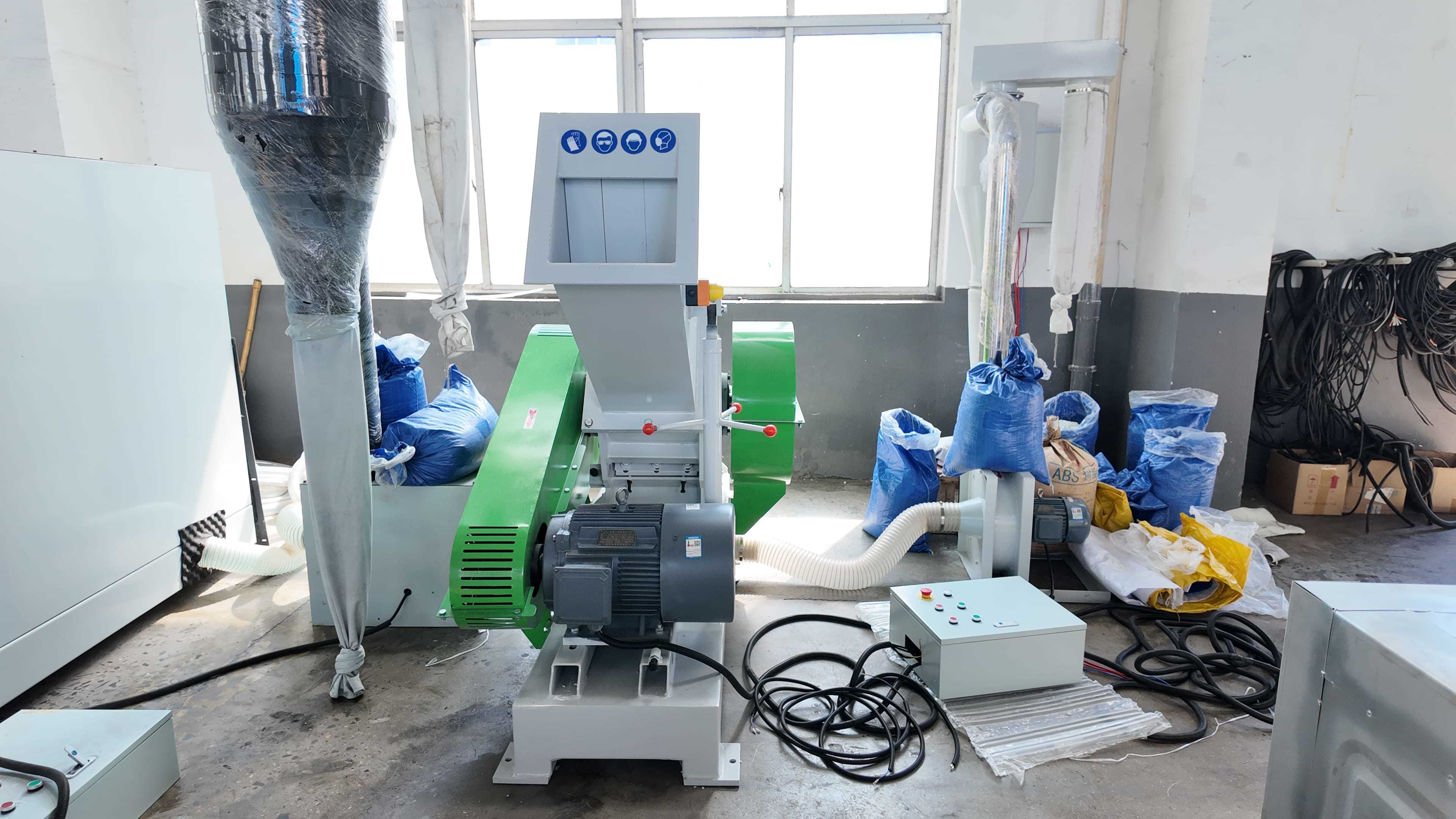 Low Noise Durable Pipe Crusher for HDPE PPR Plastic Pipe Material Crusher Shredding