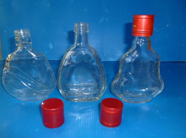 clear glass bottle with screw cap/glass liquor bottle