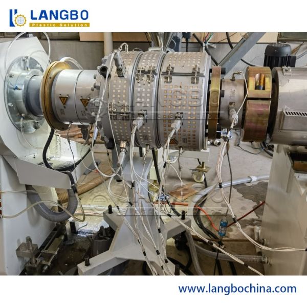 PVC Pipe Extrusion Line with Twin Screw Extruder for 75-250mm Pipe Diameter Full-Automatically Production