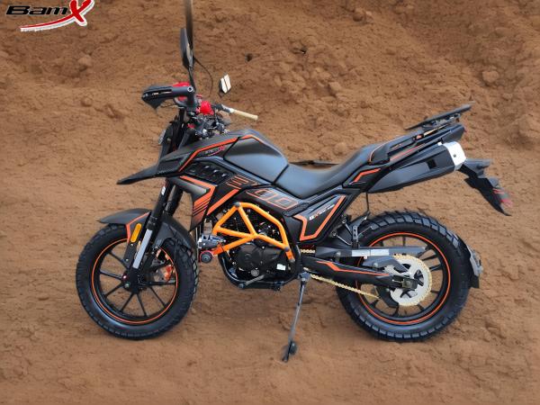 pit bike 250cc 300cc scooter de gás bicicleta de corrida M250cc motocicleta gasolina com Chain Drive Dual Brakes e Speedometer