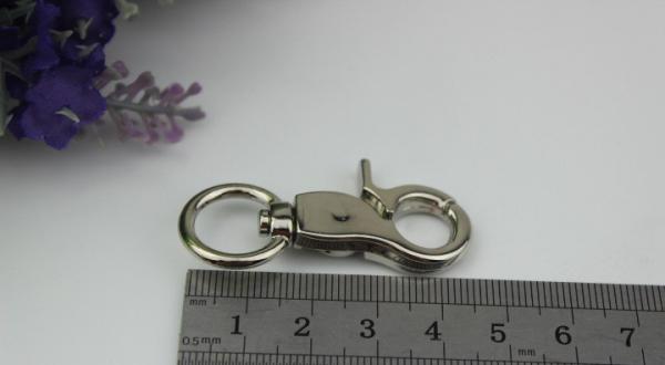 OEM/ODM zinc alloy 13 mm round eye bolt metal dog leash lobster claw swivel snap hook rose for bag accessories