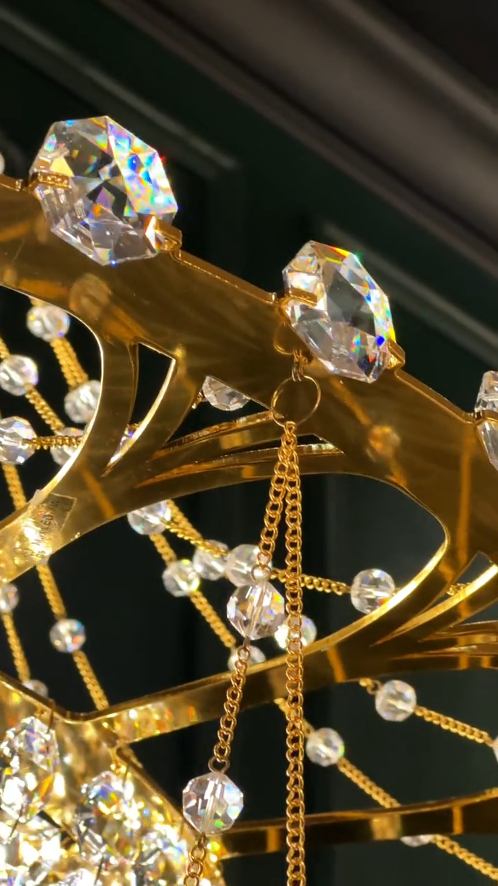 Italie K9 Chambre principale de luxe lumière cristalline Villa de vie Escalier duplex Princesse Salle d'exposition Décoration