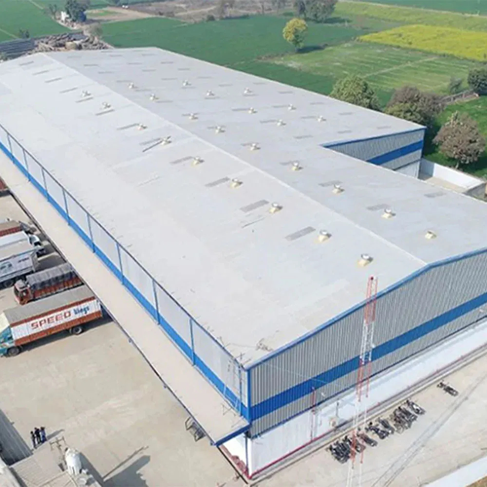 Durable 50+ Years Lifespan Steel Warehouse with Thermal and Sound Insulation and High Loadbearing Capacity