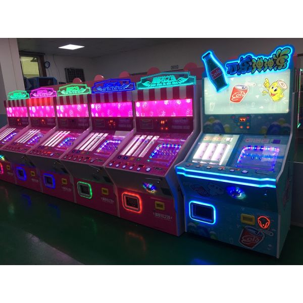Машина голубых/пинка смешных игрушек электронная Пинбалл, играя в азартные игры скалистая машина Пинбалл