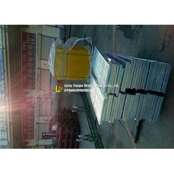 Rust Proof Industrial Drain Grates , Airports Stainless Steel Trench Drain Covers 