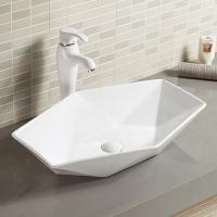 La salle de bains non poreuse de plan de travail descendent le lavabo de forme irrégulière de 650mm