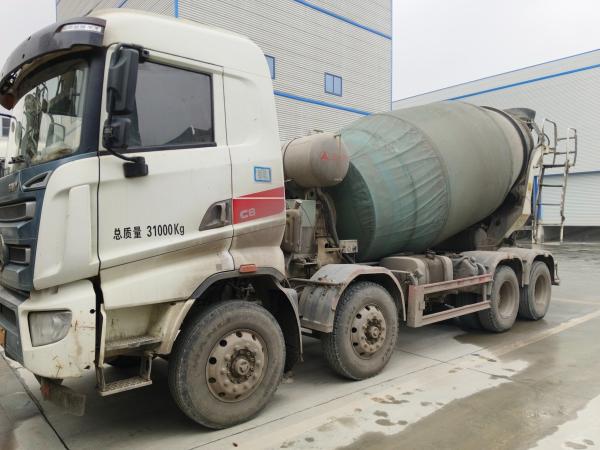 10 Square Industrial Heavy Duty Concrete Mixer White With Hino Engines
