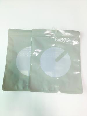 Children 'S Clothing Gray Laminated Polypropylene Bags And Hangers / Transparent Windows