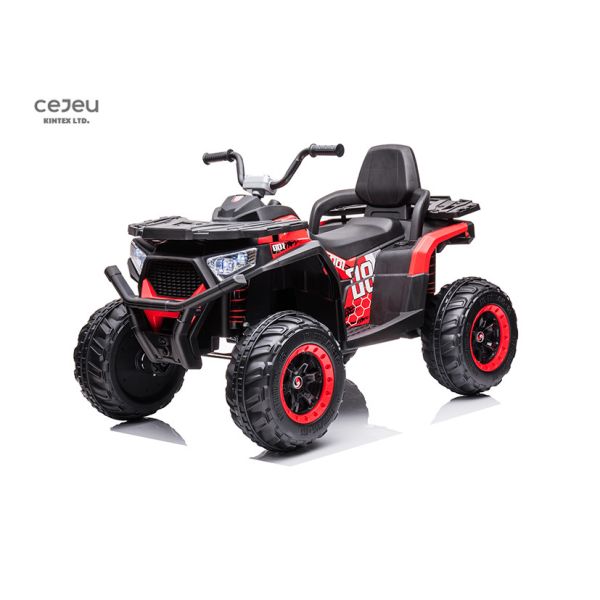 Дети едут на батарее ATV 12V использующей энергию с высокими скоростями