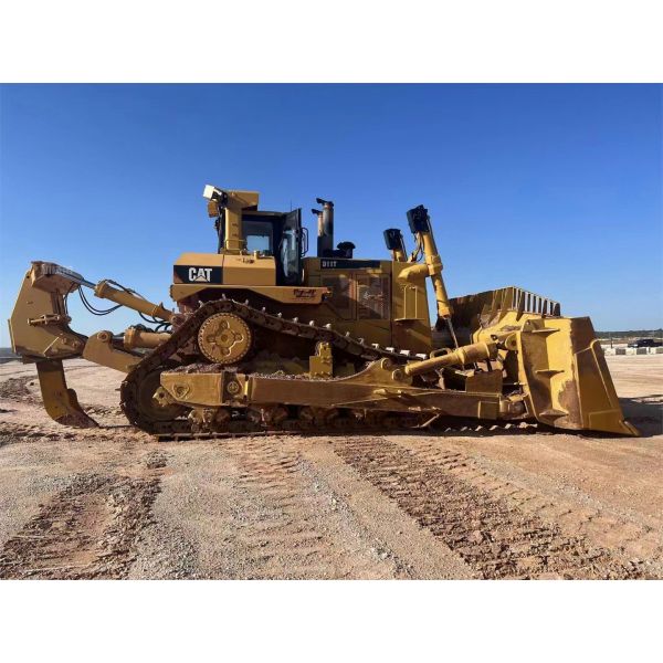 Printing Shops Hydraulic Crawler Bulldozer in Japan Used Caterpillar Cat D11T Bulldozer