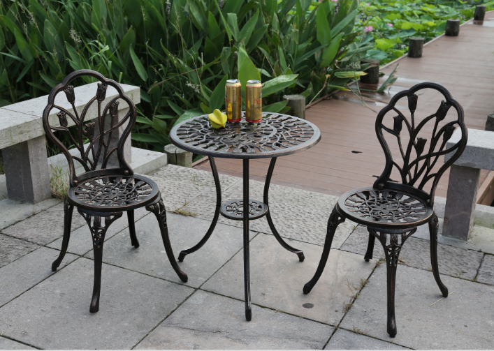 Good Quality Cast Iron Metal Bistro Set