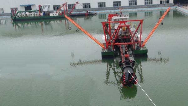 Customized Small Cutter Suction Dredging Ship 700 cbm/h Solid Sand For River Sand Dredging Depth 8 meters Under Water