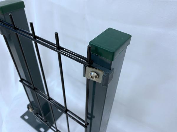Sleek Tubular Steel Fence Enhances Curb Appeal